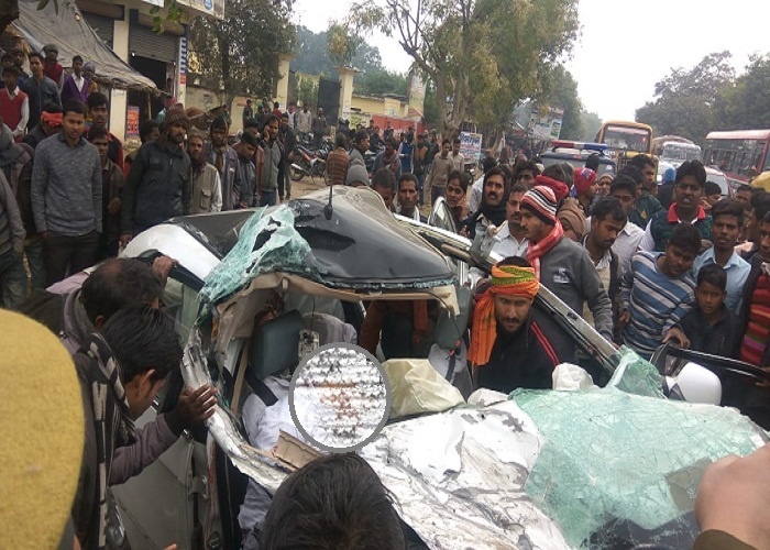 प्रयागराज में सीतापुर के जिला जज की कार की बस से टक्कर, जिला जज और गनर गंभीर, चालक की मौत