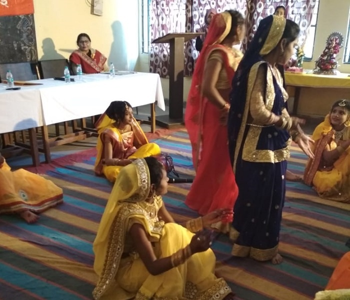 बांदा महिला डिग्री कालेज में धूमधाम से विशेष शिविर का शुभारंभ, छात्राओं ने प्रस्तुत किए सांस्कृतिक कार्यक्रम
