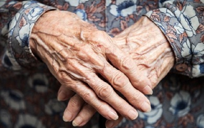 UPNews : वृद्धाश्रम में बुजुर्ग महिला ने लगाई फांसी, वजह तलाश रही पुलिस