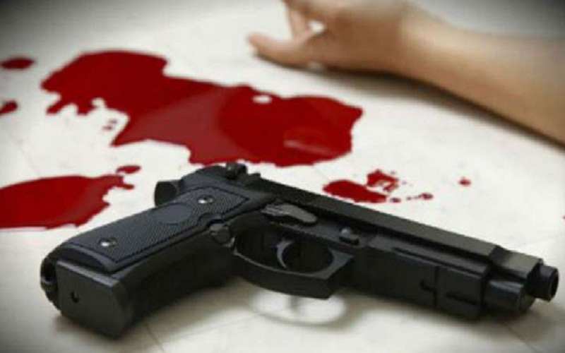 लखनऊ के पाश इलाके में एक शख्स ने सास को गोली मारने के बाद खुद को भी उड़ाया