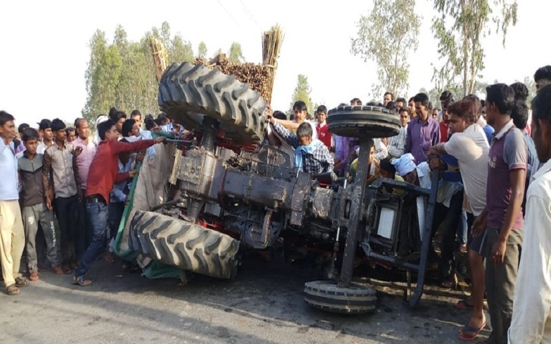 सीतापुर में हादसाः एक की मौकेे पर ही दर्दनाक ढंग से मौत, दूसरा गंभीर रूप से घायल
