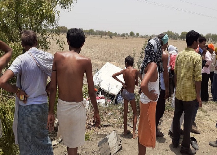बुंदेलखंड के हमीरपुर में भीषण हादसा, पांच बारातियों की मौत-कई घायल