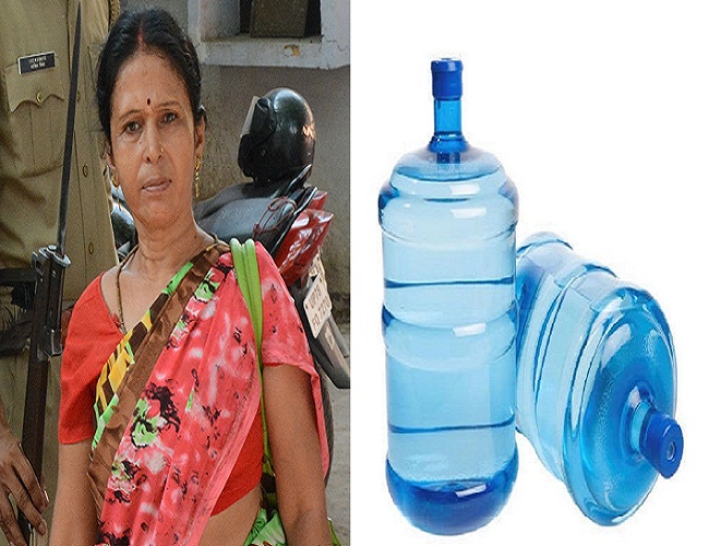 कानपुर में पानी की लूट की अजीबो-गरीब वारदात ने उड़ाए पुलिस के होश, महिला दुकानदार का पानी कैन लूट ले गए बाइक सवार..