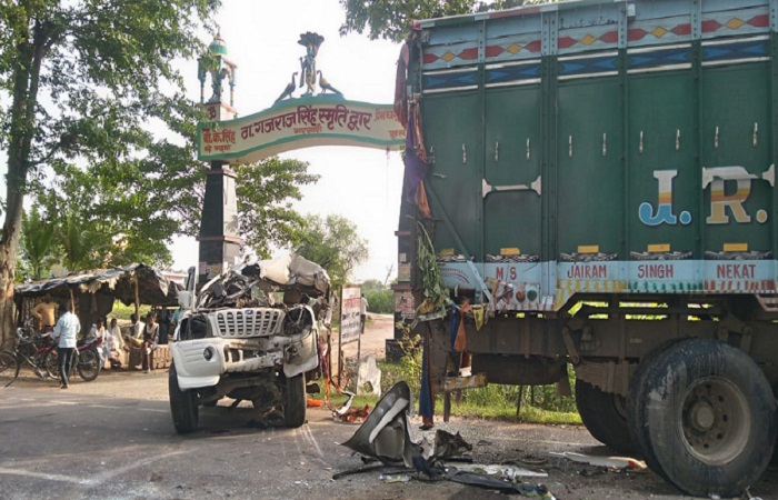 बांदा में भीषण हादसे में कानपुर के दो लोगों की मौत, तीन गंभीर हालत में रेफर