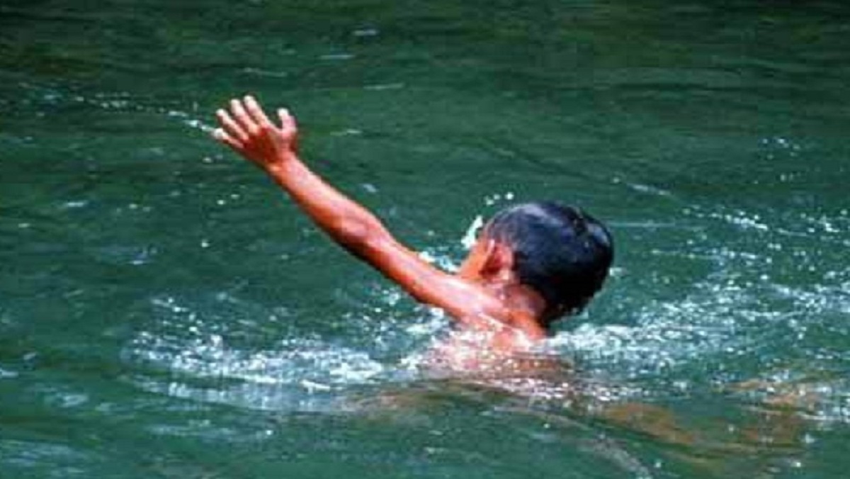 एक ही परिवार के 3 बच्चों की नदी में डूबकर मौत से कोहराम