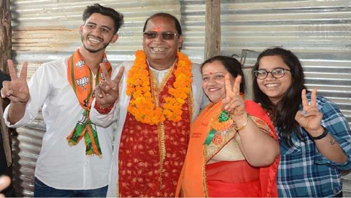 कानपुर में भाजपा के सुरेंद्र मैथानी 20 हजार वोटों से जीते, दूसरे नंबर पर कांग्रेस