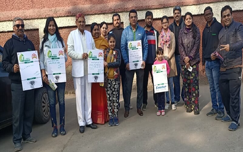 कानपुरः परिवर्तन ने मेरा पेड़ कार्यक्रम के तहत किया पौधरोपण