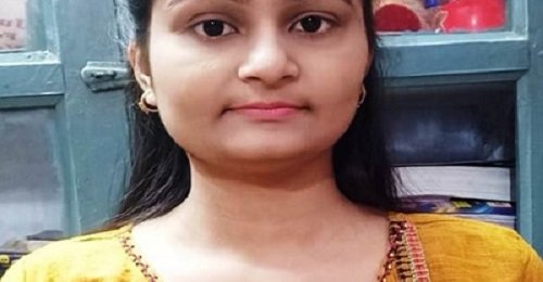 Banda's daughter Ankita Singh becomes review officer after passing UPSC exam