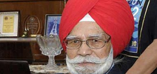 Great hockey player Balveer Singh Dosanjh passed away
