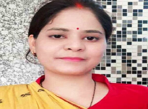 Banda's daughter Shakti Tripathi selected in PCS, district name brightened