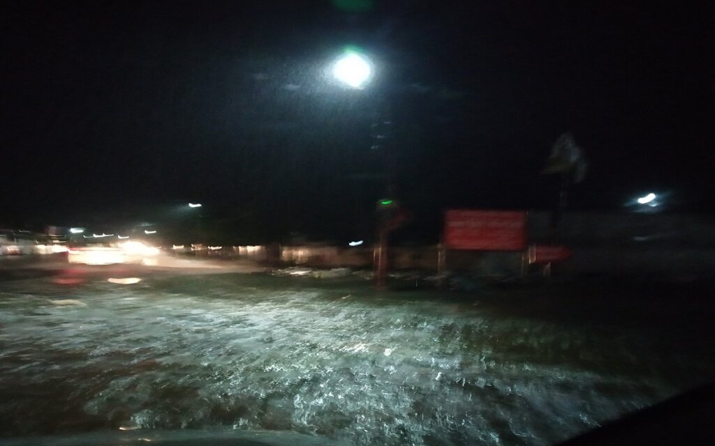 Destruction by rain in Banda