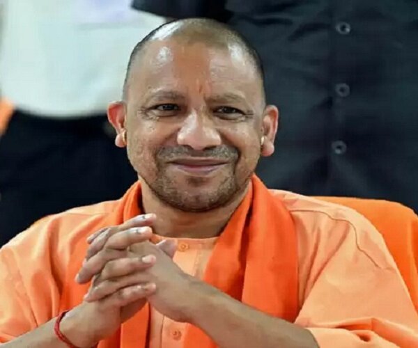 सीएम योगी ने गौरैया और जुगनू के गायब होने पर जताई चिंता, युवाओं से अपील