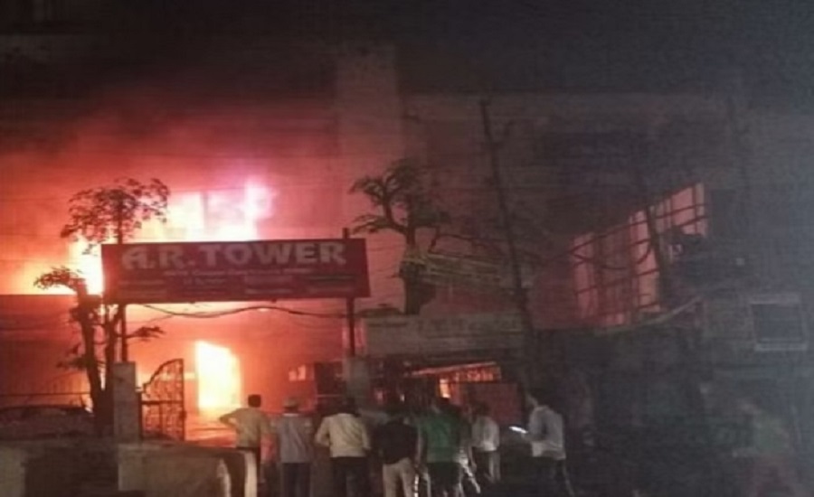 Kanpur Fire : Fierce fire in tower of Hamraj Complex, heavy damage 
