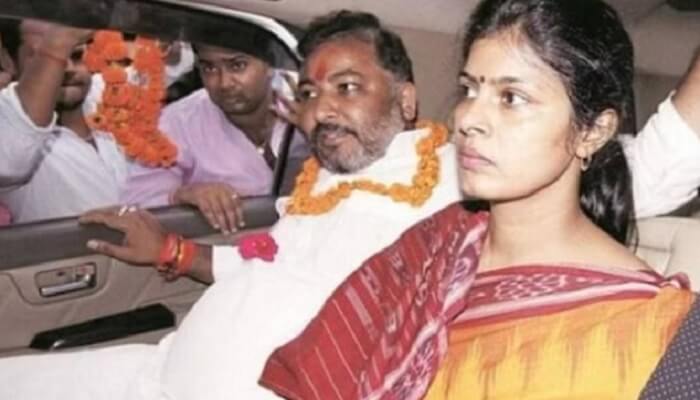 UP : Transport Minister Daya Shankar Singh's divorce from former minister Swati Singh's wife 