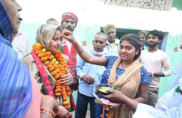 Nukkad Sabha in support of candidate Geeta Sahu, candidate's public relations 