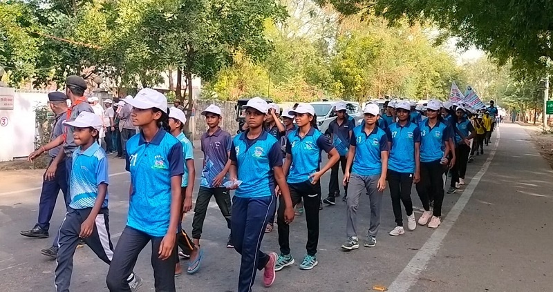 Khelo India University Games torch rally warmly welcomed in Banda 