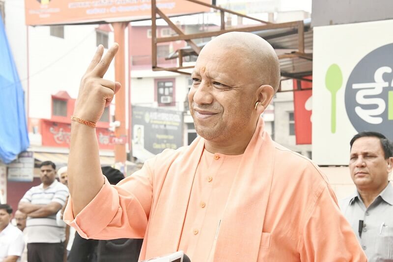 UP Nikay Chunav 2023 : CM Yogi casts first vote, voting continues for first phase of civic elections 