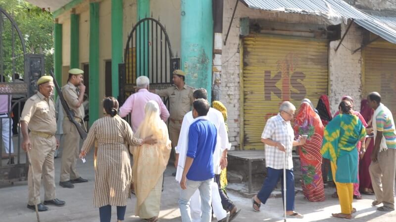 UP civic elections : Voting continues in 38 districts in second phase in Banda-Kanpur