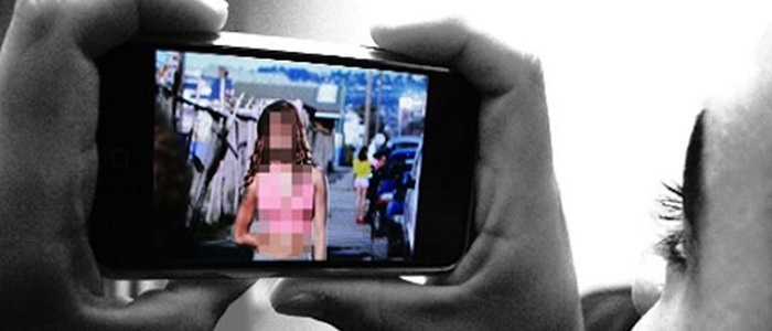 girl was blackmailing young man, made nude video and sent obscene photos of him in Auraiya UP 