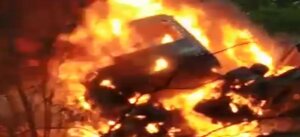 Car overloaded in Banda, driver burnt alive in burnt dumper