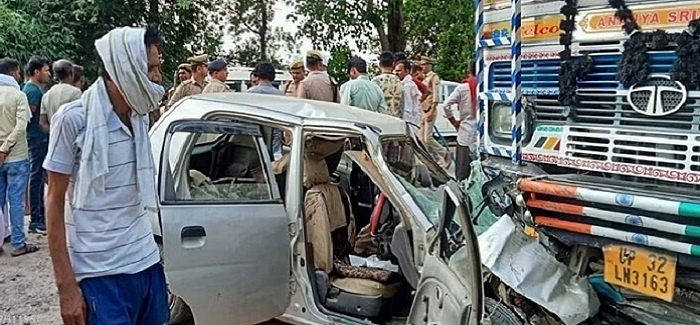 Big accident in UP, five including two women killed in truck collision
