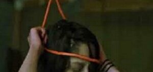 In Banda husband did not give mobile then wife hanged herself