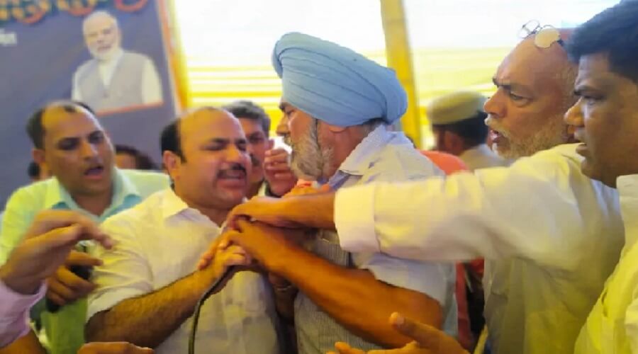 Amroha : Ruckus on stage of BSP MP Danish on 'Bharat Mata Ki Jai', this is whole matter