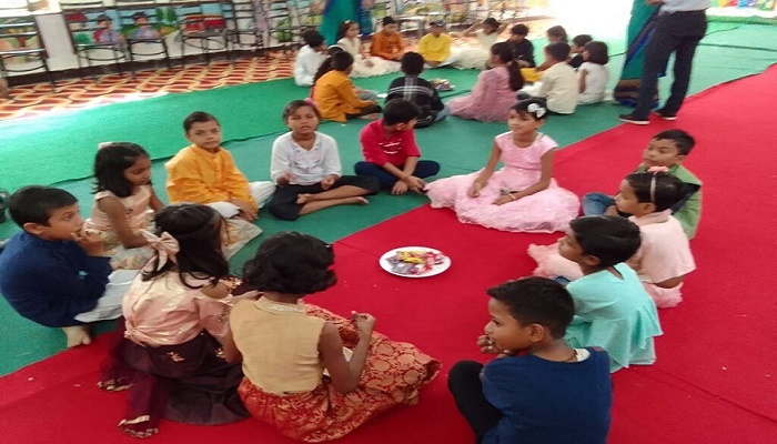 Banda : Children celebrated Raksha Bandhan laughingly in BPM school