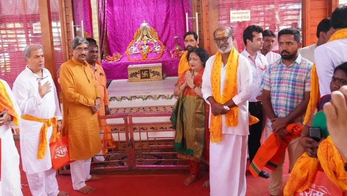 Ayodhya : Superstar Rajinikanth arrived to visit Ramlala, looked emotional
