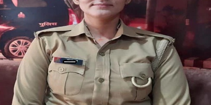 two-women-constables-of-uppolice-wrote-letters-for-gender-change