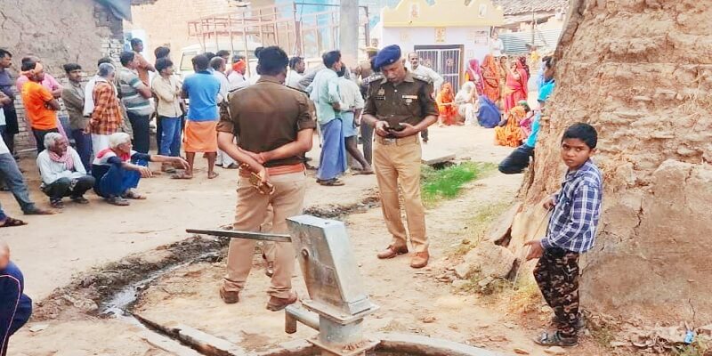 Big news : Elderly couple committed suicide in Banda, younger brother said this