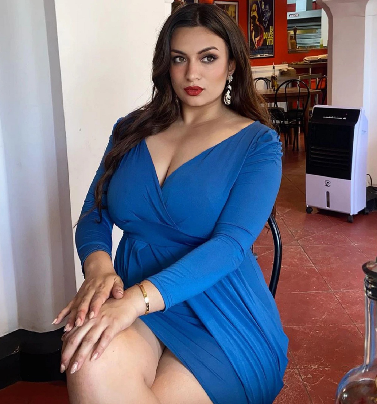 Who is this plus size model Deepika Garrett? which is discussed all over world