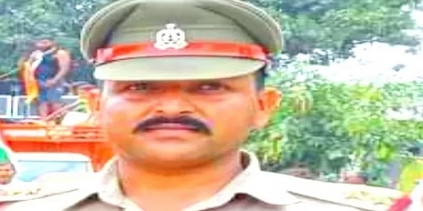 Inspector committed suicide by hanging in Shahjahanpur 