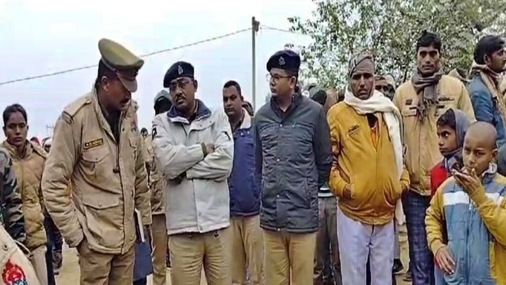 in Sambhal Three brothers hanged themselves
