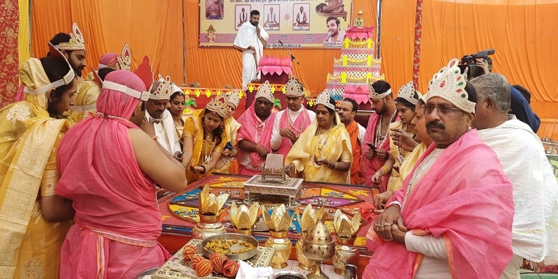 Majjinimbham installation and altar consecration festival of Jain community held with great pomp in Banda