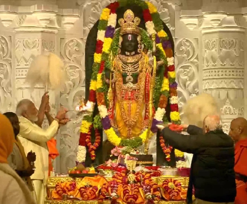 Our Ram has come..., Ramlala is sitting in Ram temple, PM Modi bowed down, see photos..