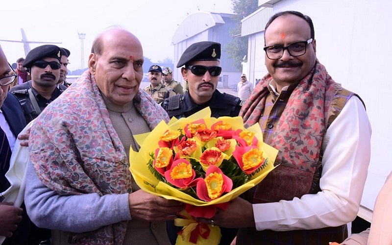 Defense Minister Rajnath Singh reach Lucknow, program on eve of Army Day