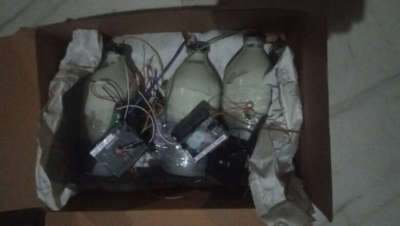 यूपी में STF ने 4 टाइम बम किए बरामद, गिरफ्तार जावेद खोलेगा बड़ी साजिश