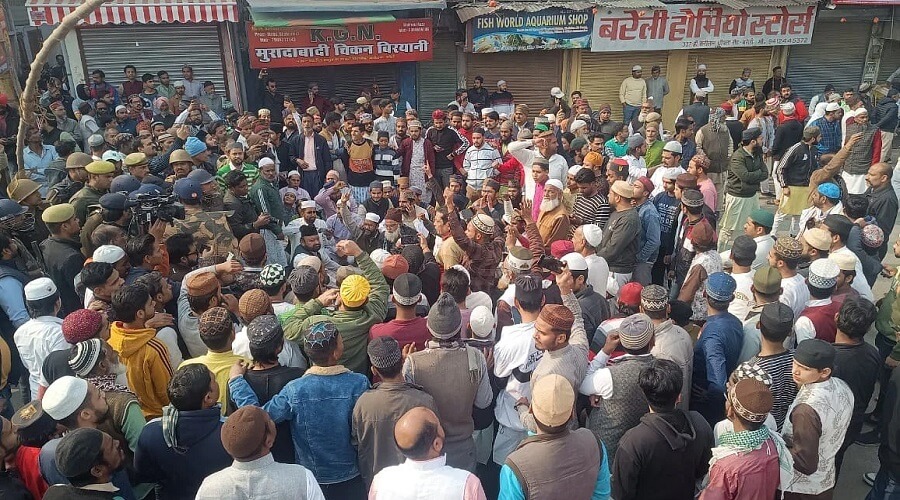 Ruckus in Bareilly, Maulana Taukir's provocative statement...and mob created chaos and vandalism