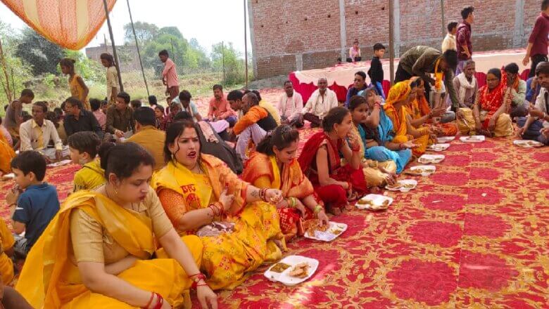 Banda : खाटू श्याम मंदिर स्थापना दिवस पर निकली शोभा यात्रा