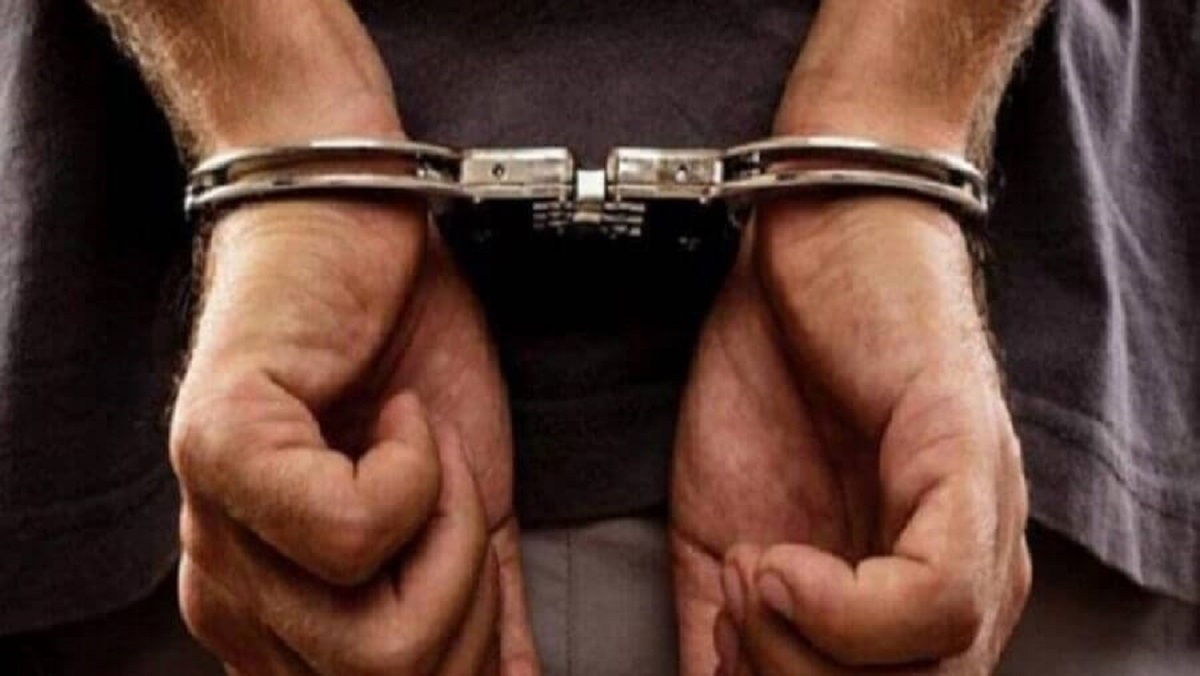 Deputy Commissioner of StateTax Department arrested for taking bribe in Lucknow