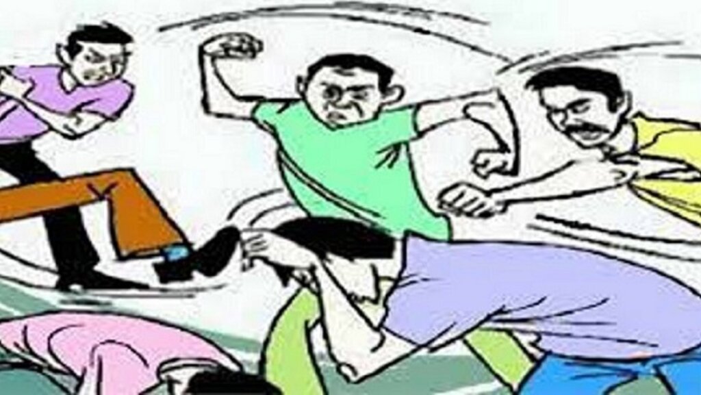 ARTO attacked in Chitrakoot beaten badly after catching overload