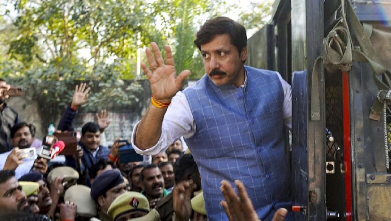 UP : बाहुबली धनंजय सिंह को झटका, जमानत के बाद भी बरेली जेल शिफ्ट