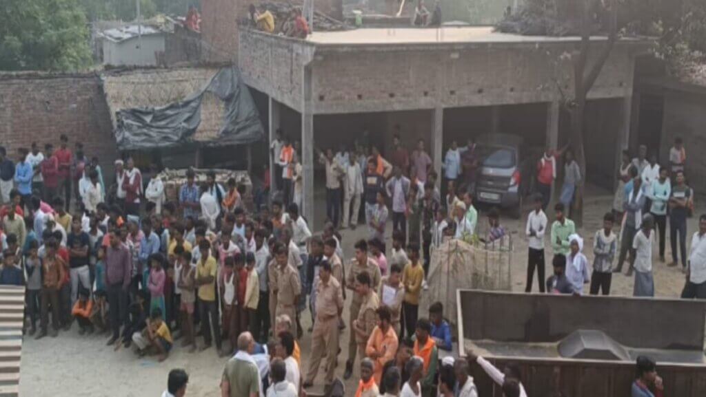 Five murdered in Sitapur, killer also shot himself