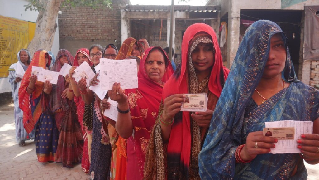27.06% voting till 11 am in the sixth phase in UP