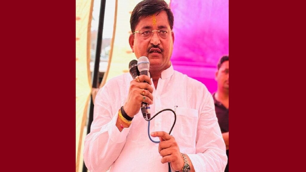 UP minister Ramkesh Nishad appealed for voting