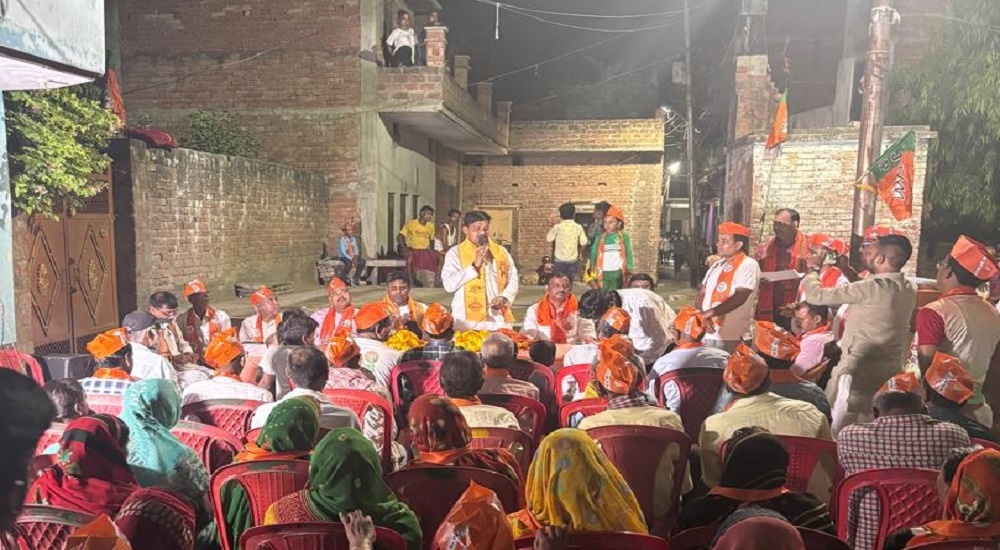 Minister Ramkesh Nishad in Varanasi