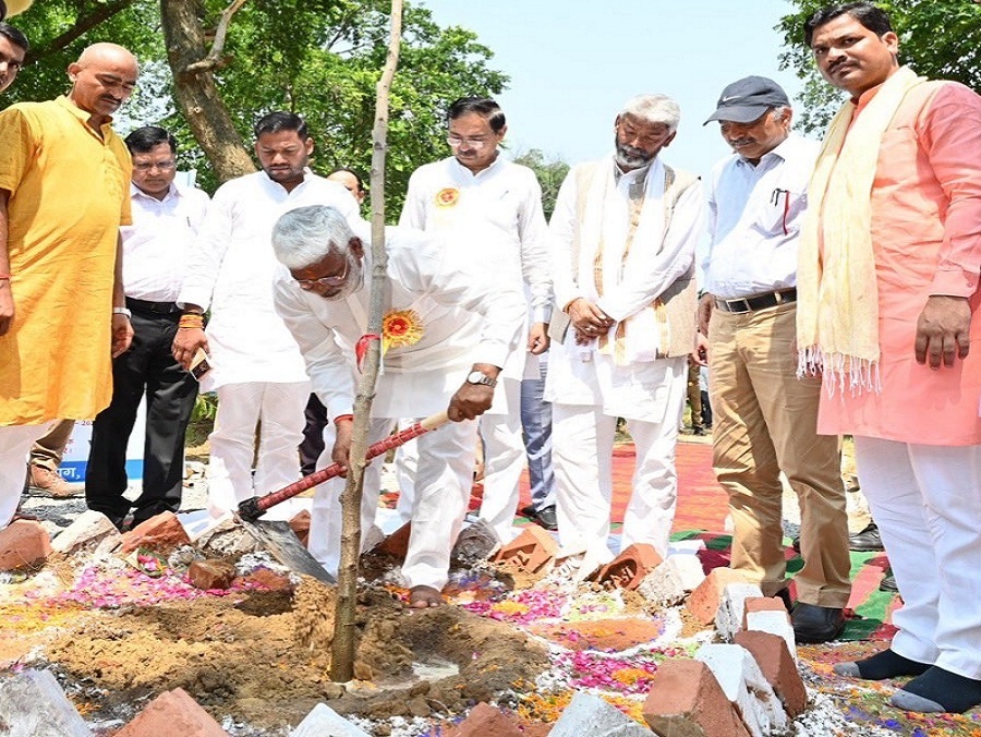 Minister Swatantra Dev said planting trees is moral responsibility
