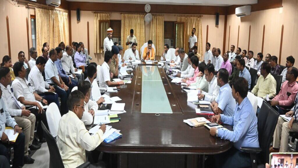Banda : Legislative committee reached Banda