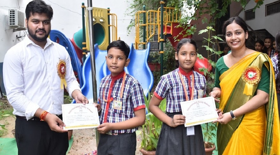 Banda : Independence Day in Bachpan school